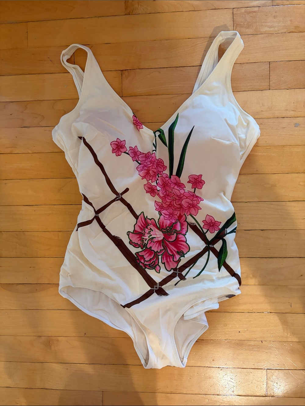 White Floral One-Piece Swimsuit with Pink Blossom Print SIZE 44 D CUP